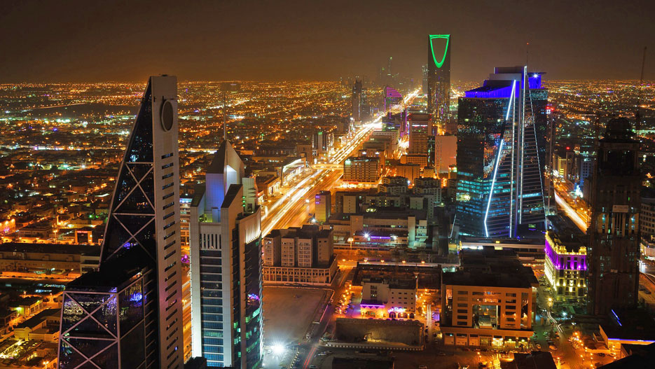 Vision 2030 to Diversify the Economy of Saudi Arabia: The Largest Economy in the Middle East