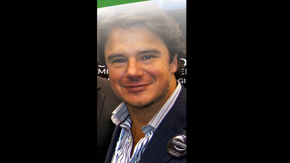 Dr. Manuel Vejarano, Fundador de Vejarano Cosmetic & Laser Vision